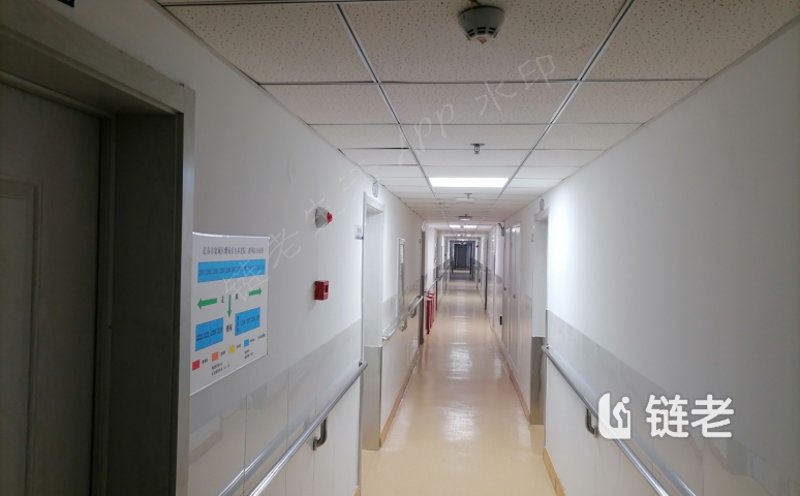 失能老人护理：社会关怀与家庭责任并重